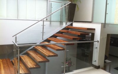 ESCALERAS EN MADERA