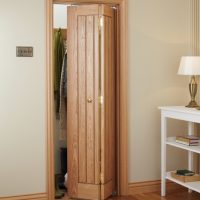 puerta plegable en madera